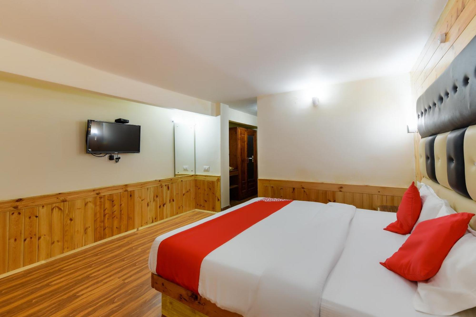 Oyo 46485 Hotel Vijayant Manāli Kültér fotó